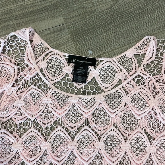 Beautiful Barbie Pink Delicate Knit Topper. - Picture 7 of 8